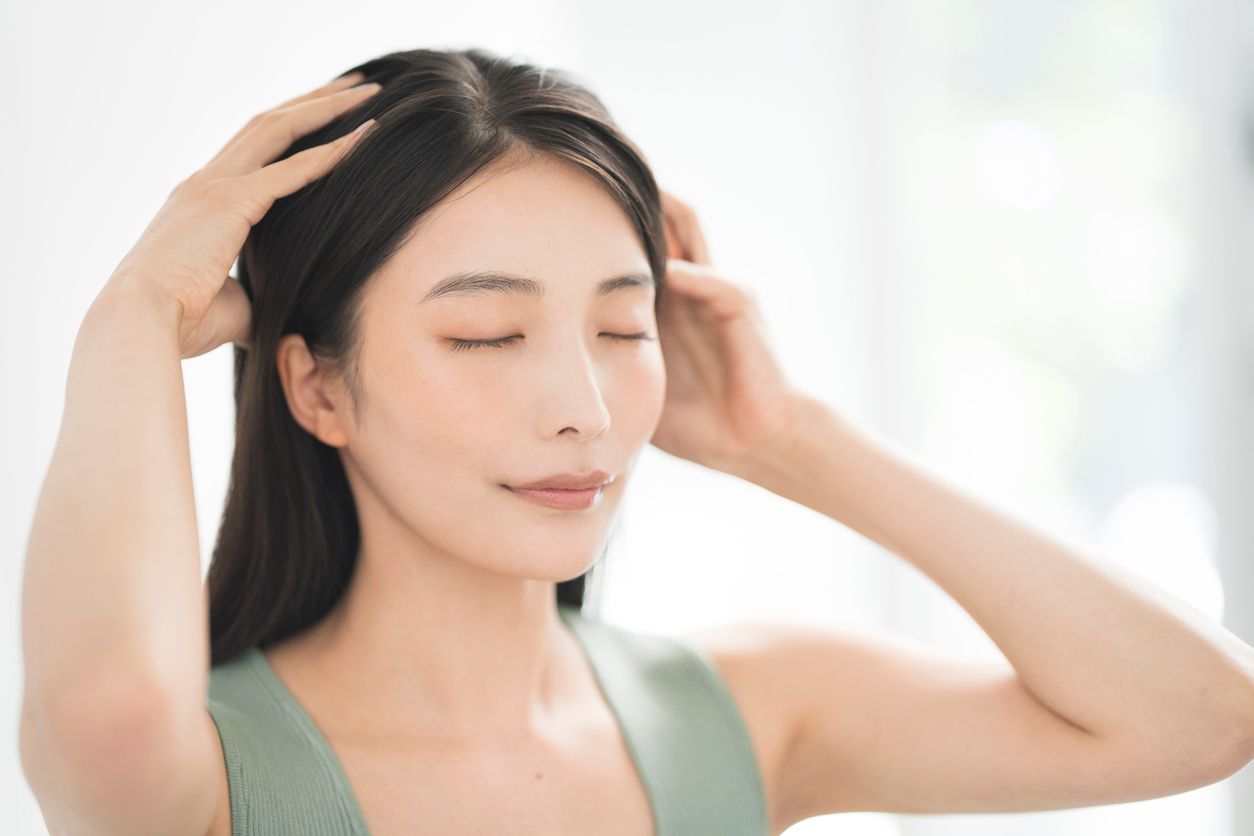 頭皮補濕2026：夏天辦公室開大冷氣，抽乾水分好頭痕？極速解渴大法  