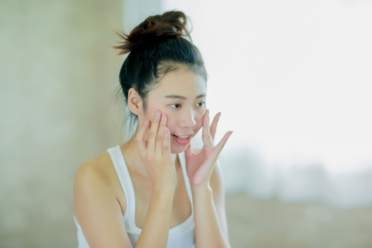 臉部瑜珈教學：視覺減齡5歲！4個簡單臉部瑜伽動作教學+3大注意事項！