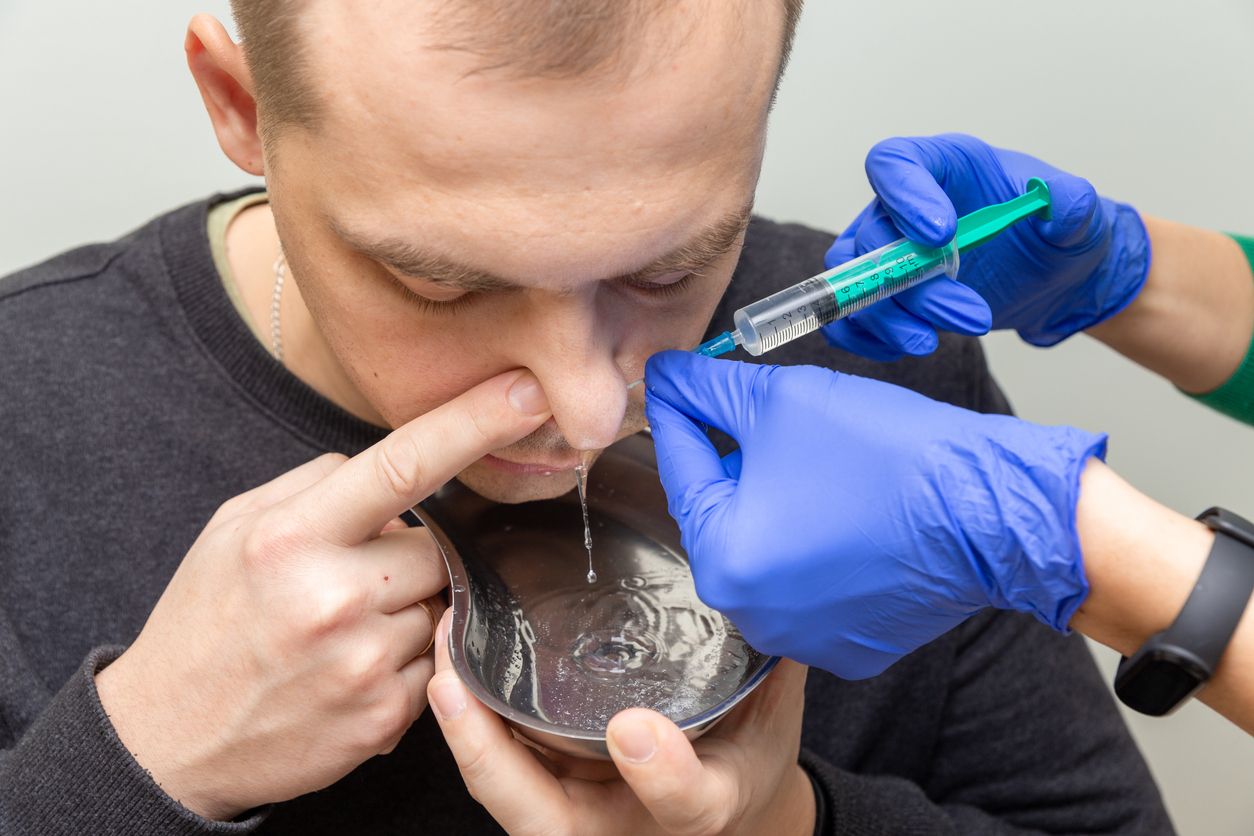 如何正確洗鼻子？掌握鹽水洗鼻方法+3類洗鼻器完整比較分析！