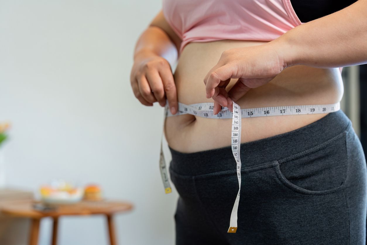 Call機肉怎麼減？驚揭腰側「士啤呔」3大形成盲區+5招無痛消滅頑固脂肪全攻略