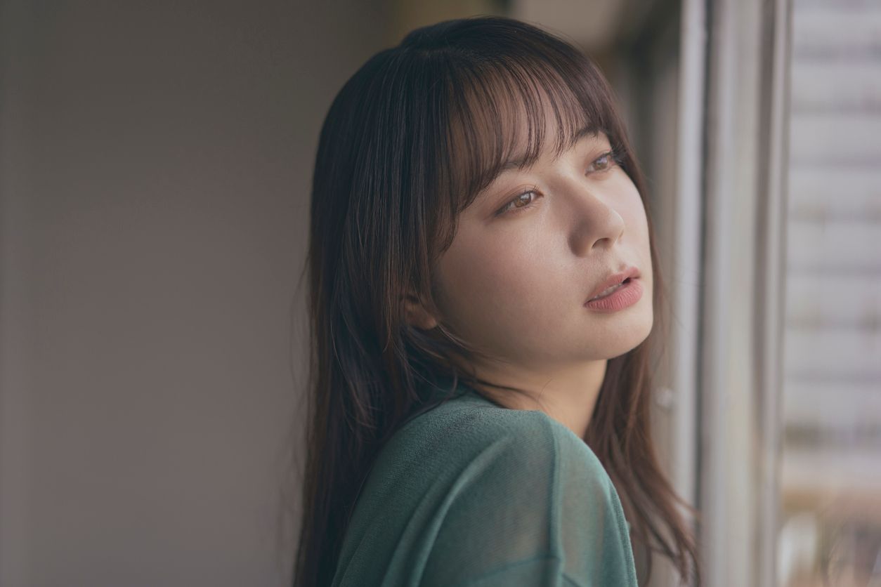 M字額點算？拆解初期3大脫髮症狀＋5個改善方法，男女必學的髮際線自救全攻略！